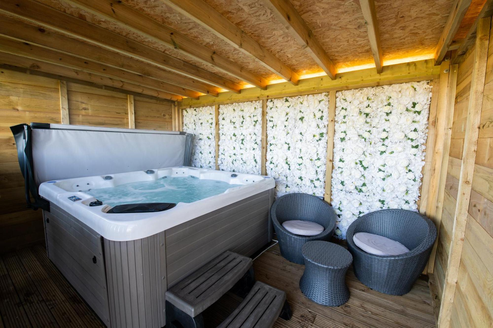 Отель Lincoln Yurts Экстерьер фото