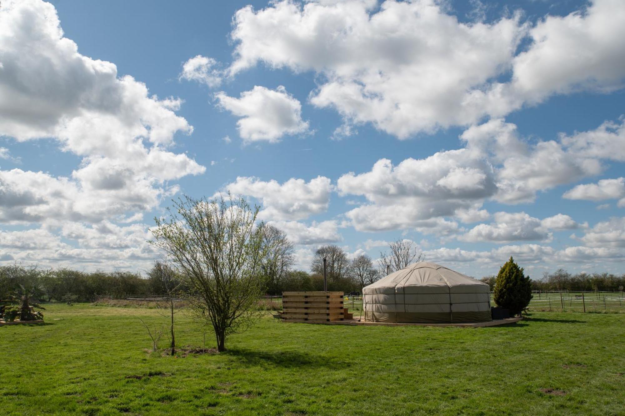 Отель Lincoln Yurts Экстерьер фото