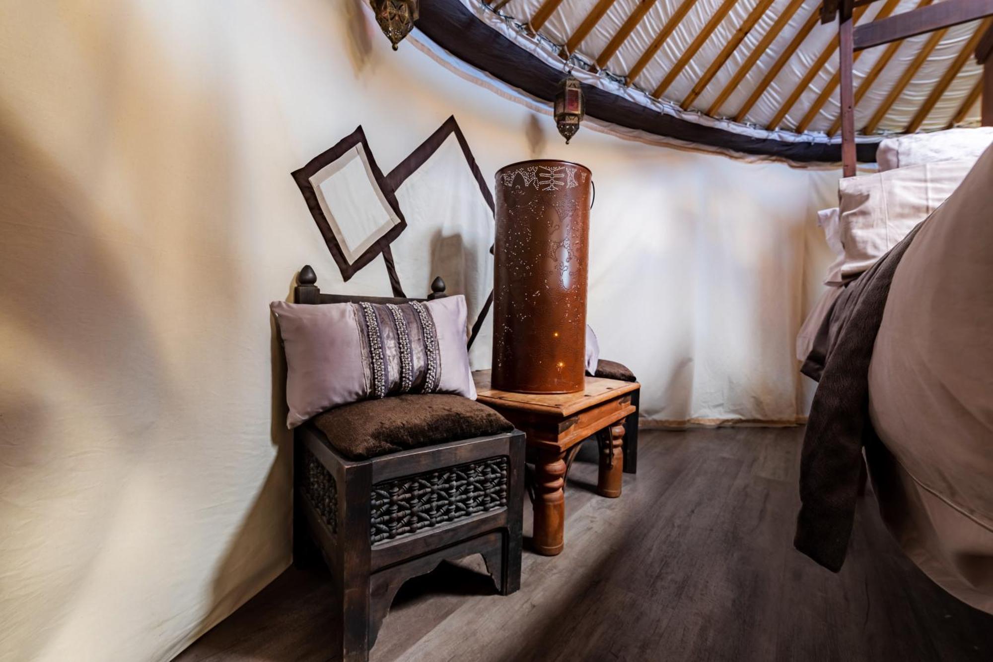 Отель Lincoln Yurts Экстерьер фото
